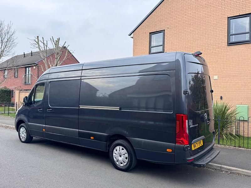 Usado Mercedes Sprinter Progressive 2021 Cinzento Van