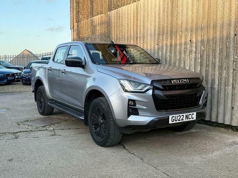 Used Isuzu D-Max 163 HP (119 kW) 2022 Silver Pickup