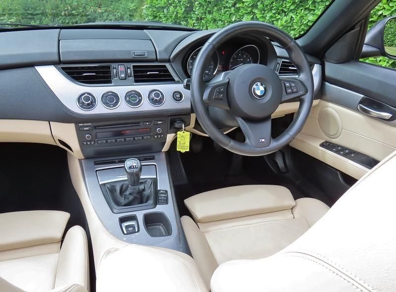 Used BMW Z4 M Sport 156 HP (114 kW) 2013 Deep sea blue metallic Cabriolet