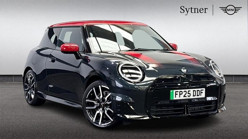 Grey Used 2025 Mini Cooper Hatch Hatchback | £31,000 - Image 1/4