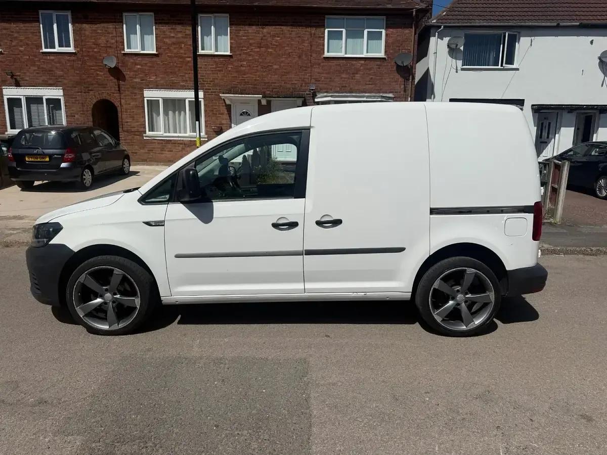 Used VW Caddy Startline 75 HP (55 kW) 2016 White MPV