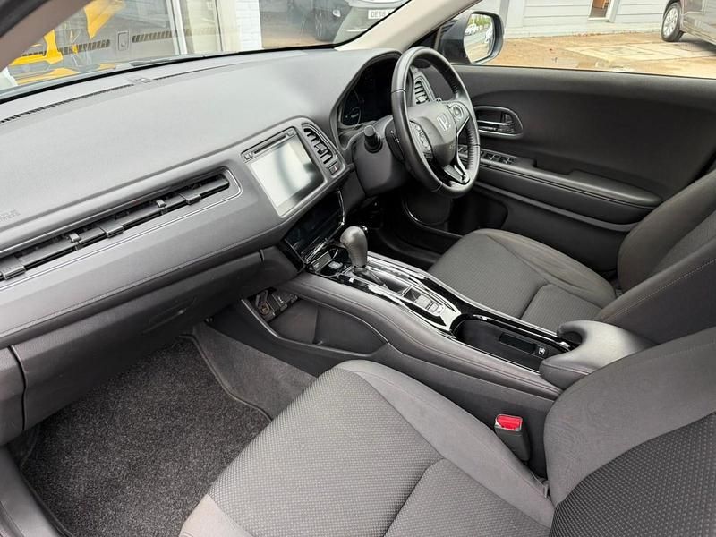 Used Honda HR-V SE 130 HP (95 kW) 2020 Black SUV