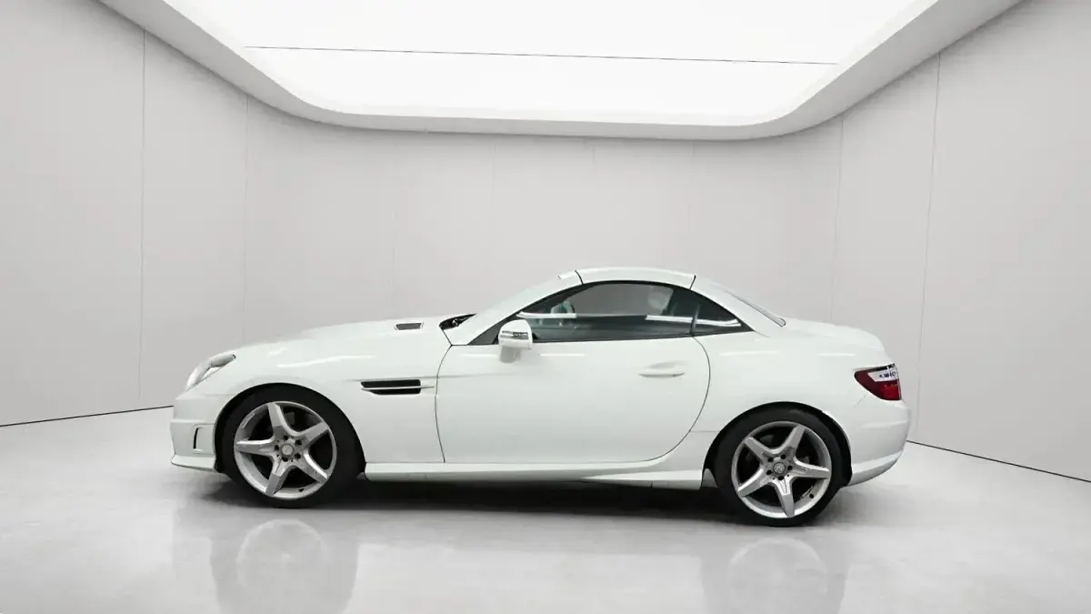 Used Mercedes SLK200 AMG 2012 White Cabriolet