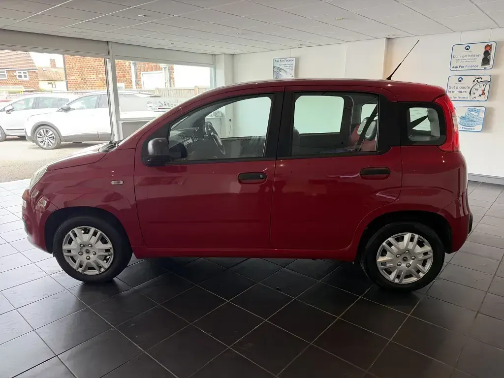 Used Fiat Panda Pop 69 HP (50 kW) 2013 Red Hatchback