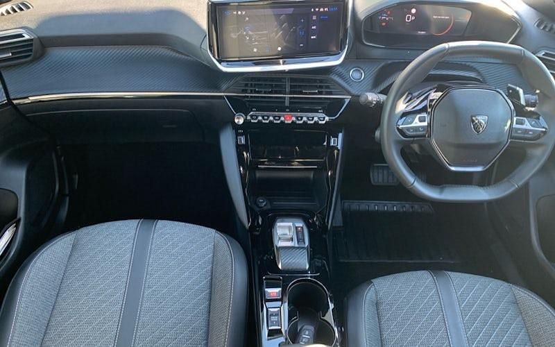 Used Peugeot 2008 Allure 137 HP (100 kW) 2025 SUV