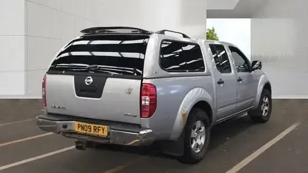 Used Nissan Navara 2009 Silver Pickup