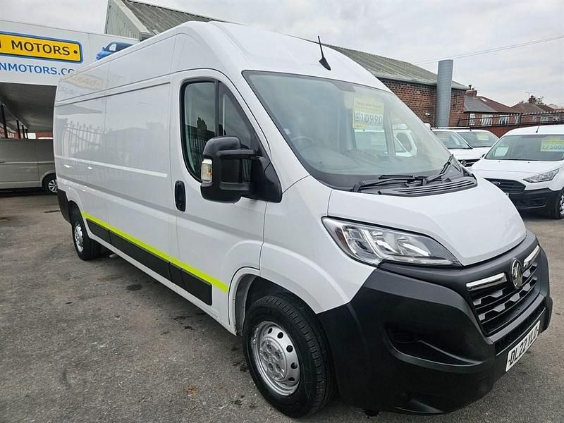 White Used 2022 Vauxhall Movano S MPV | £10,500 (Super price) - Image 1/4