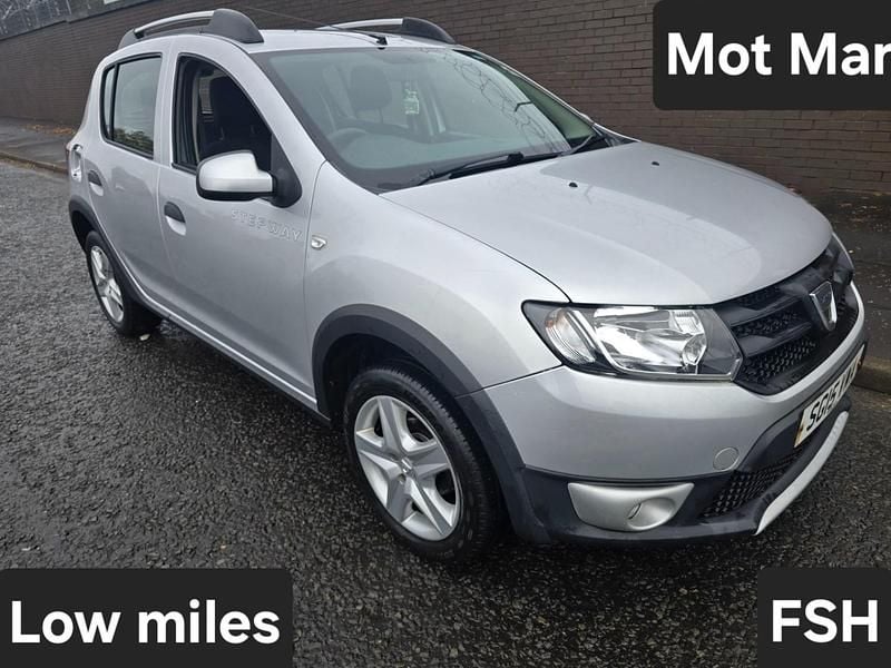 Silver Used 2015 Dacia Sandero Ambiance Hatchback | £2,295 (Good price) - Image 1/4