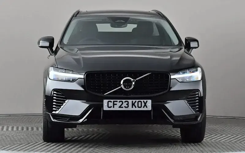Used Volvo XC60 Plus 349 HP (256 kW) 2023 Black SUV