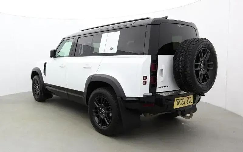 Usado Land Rover Defender HSE Dynamic 249 HP (183 kW) 2025 SUV