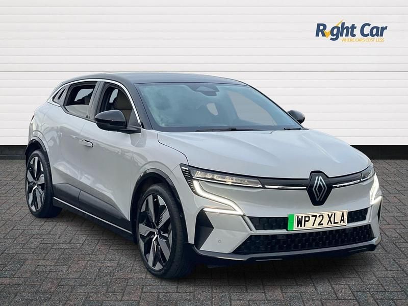 Used Renault Megane E-Tech Techno 160 kW (218 HP) 2022 Grey/black Hatchback