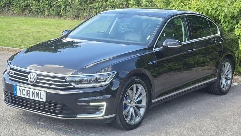 Black Used 2018 VW Passat Advance Sedan | £9,700 (Good price) - Image 1/4