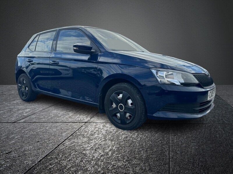 Blue Used 2015 Skoda Fabia Hatchback | £2,999 (Expensive) - Image 1/4