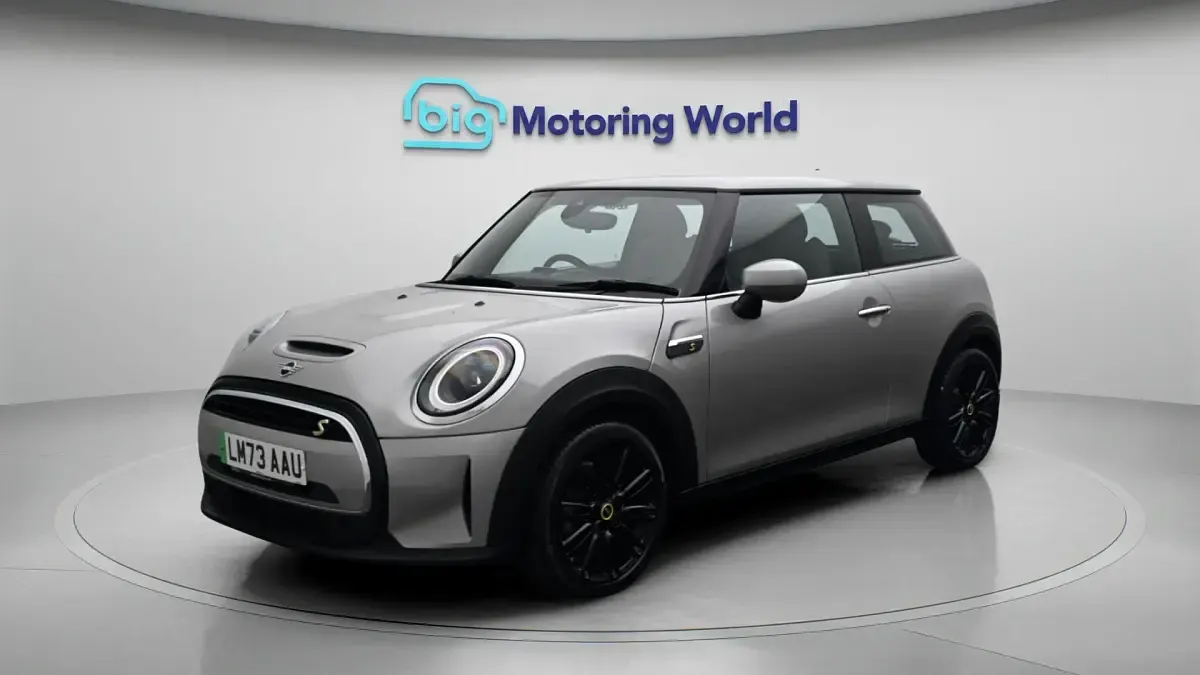 Used Mini Cooper SE Hatch 133 kW (181 HP) 2023 Hatchback