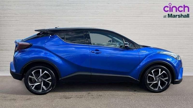 Used Toyota C-HR 122 HP (89 kW) 2017 Blue SUV