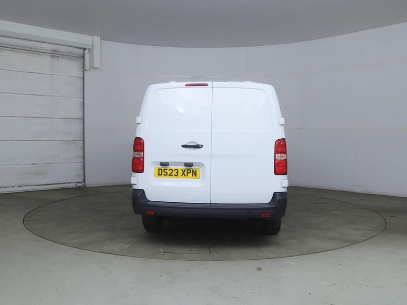 Used Vauxhall Vivaro S 100 HP (73 kW) 2023 White MPV