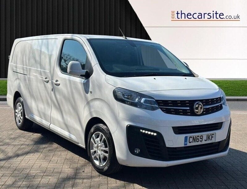 White Used 2019 Vauxhall Vivaro Sportive Van | £9,995 (Expensive) - Image 1/3