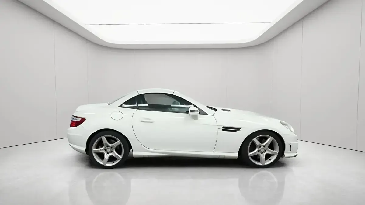 Used Mercedes SLK200 AMG 2012 White Cabriolet
