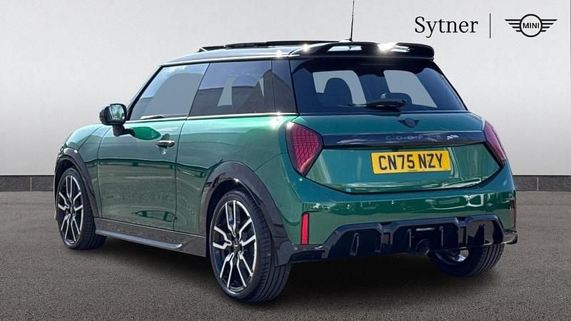 Used Mini John Cooper Works Hatch 228 HP (167 kW) 2025 Green Hatchback