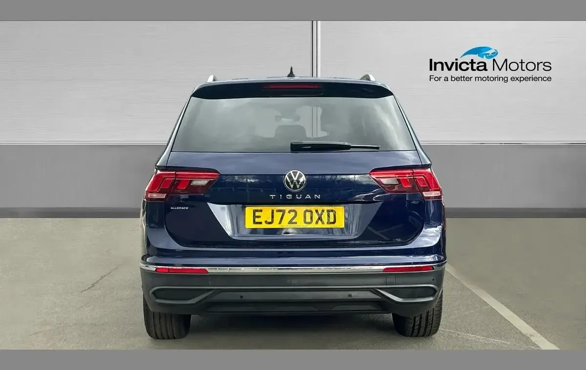 Używany VW Tiguan Allspace Life 150 KM (110 kW) 2023 Niebieski SUV