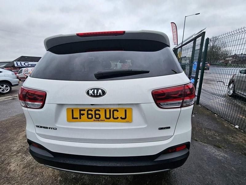 Used Kia Sorento 197 HP (144 kW) 2016 White SUV