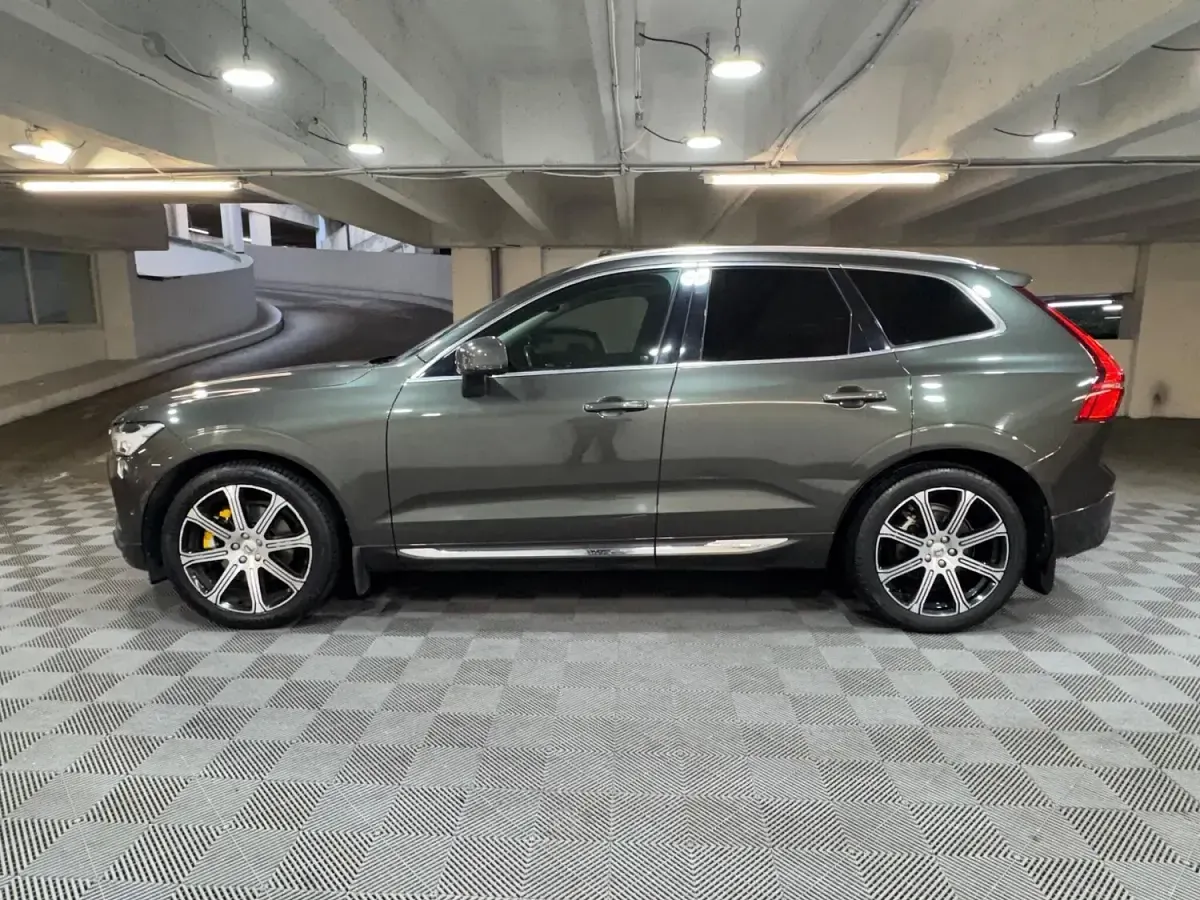 Used Volvo XC60 Inscription 2018 Grey SUV