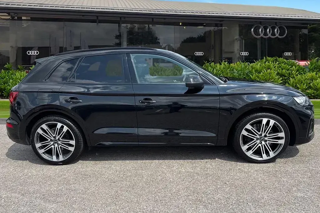 Used Audi SQ5 Comfort 341 HP (250 kW) 2022 Black SUV