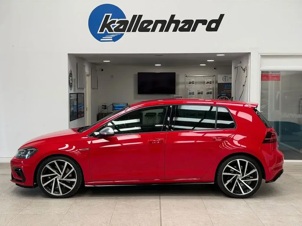 Used VW Golf VII R 300 HP (220 kW) 2019 Red Hatchback