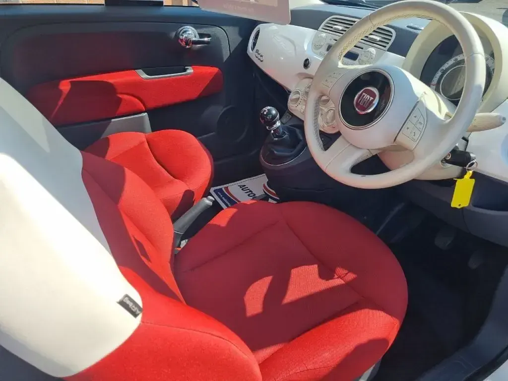 Used Fiat 500 Lounge 69 HP (50 kW) 2013 White Hatchback