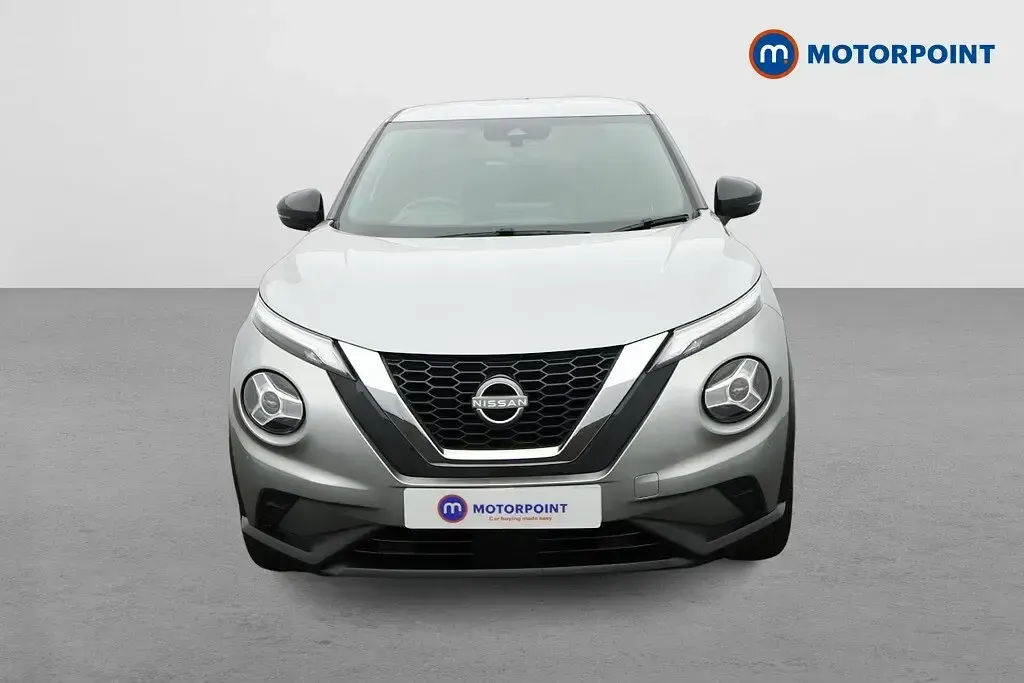 Used Nissan Juke N-Connecta 114 HP (83 kW) 2023 Silver SUV