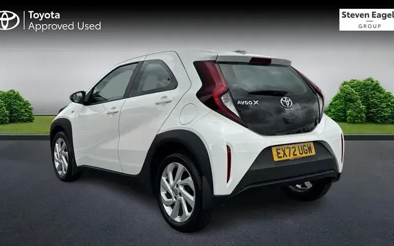 Used Toyota Aygo X PURE 72 HP (52 kW) 2025 SUV