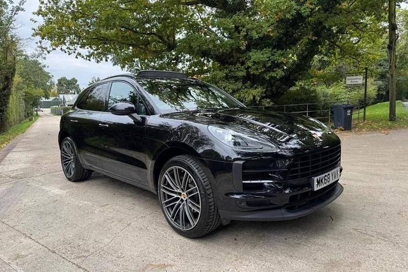 Black Used 2018 Porsche Macan SUV | £32,950 (Fair price) - Image 1/1