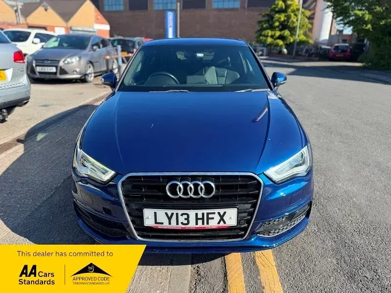 Begagnad Audi A3 S-Line 2013 Blå Halvkombi