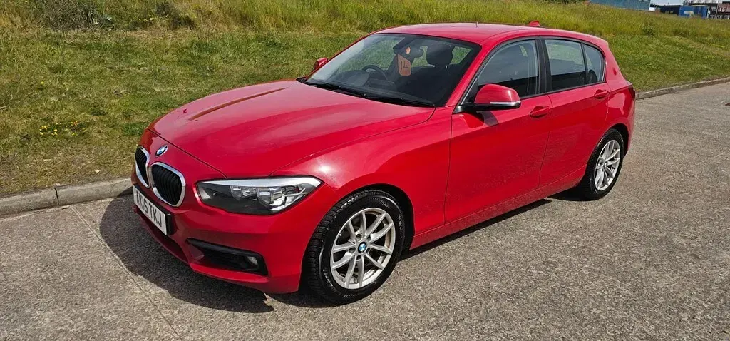 Used BMW 116 Efficient Dynamics 2016 Radiant red Hatchback