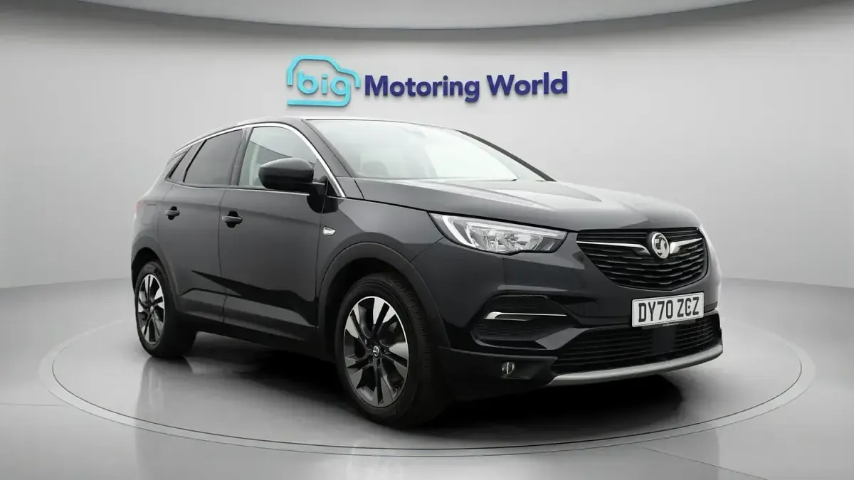 Used Vauxhall Grandland X SRi 131 HP (96 kW) 2020 SUV