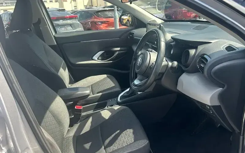 Used Toyota Yaris Cross 116 HP (85 kW) 2021 Silver SUV