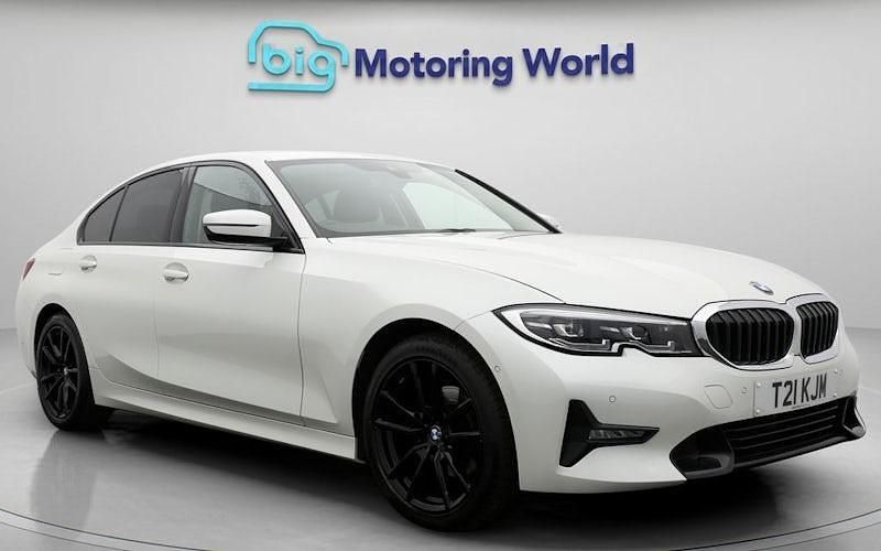 Used BMW 320 Sport Line 184 HP (135 kW) 2021 White Sedan
