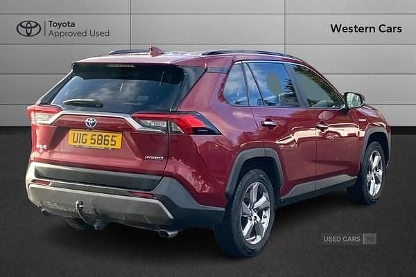 Used Toyota RAV4 2019 Red Estate