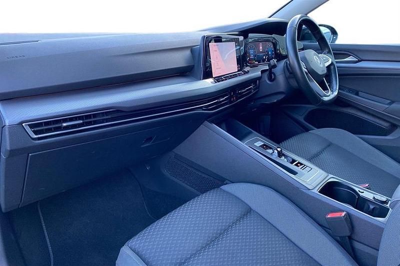 Used VW Golf VIII Active 150 HP (110 kW) 2022 Black Hatchback