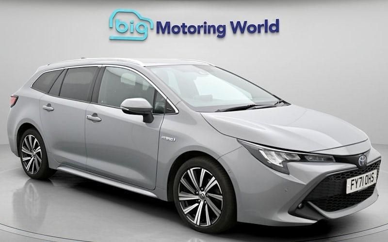 Used Toyota Corolla Design 122 HP (89 kW) 2021 Estate