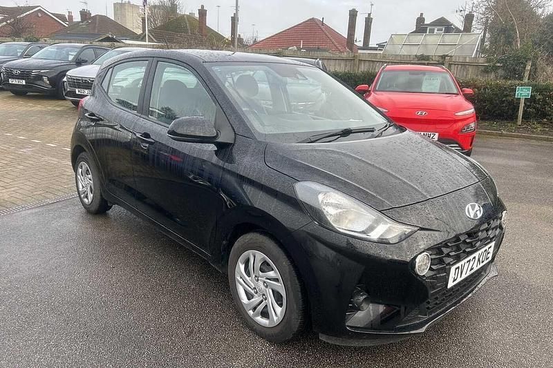 Black Used 2022 Hyundai i10 SE Hatchback | £11,495 (Fair price) - Image 1/4