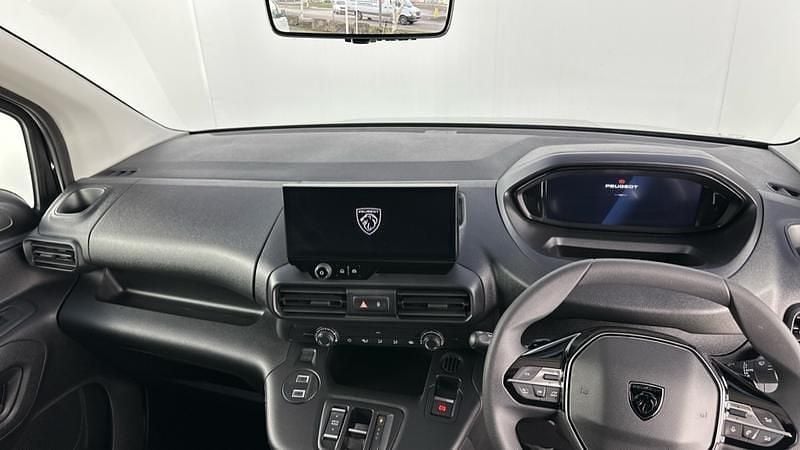 Image 4/4