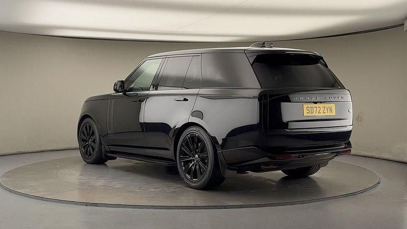 Used Land Rover Range Rover Autobiography 300 HP (220 kW) 2023 Santorini black SUV