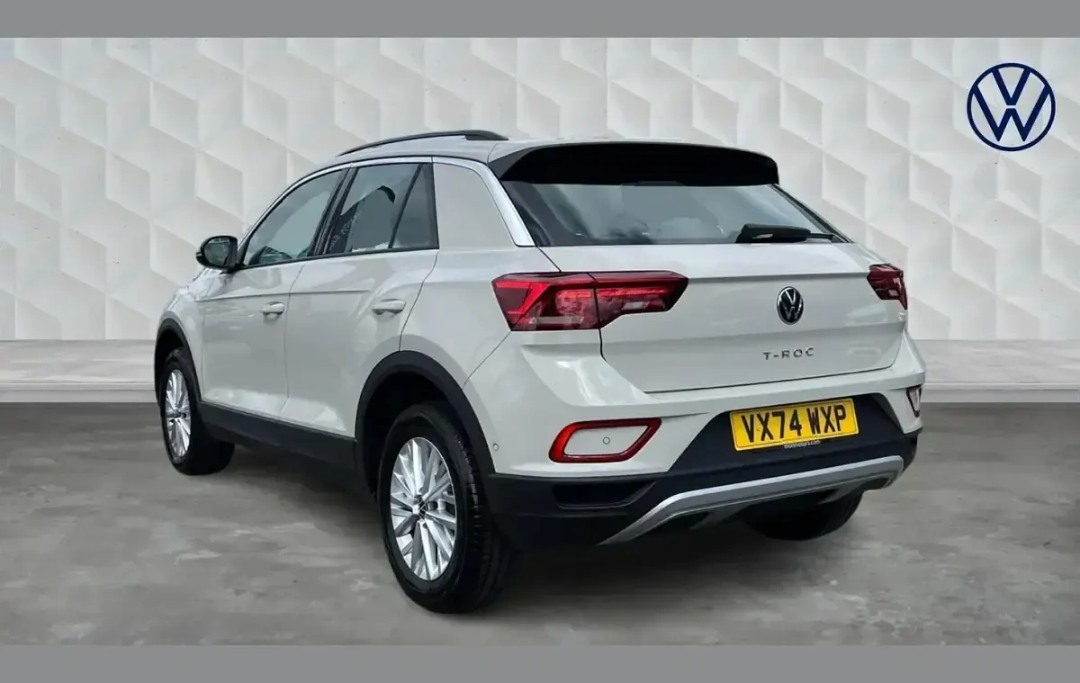 Used VW T-Roc Life 150 HP (110 kW) 2024 Grey SUV
