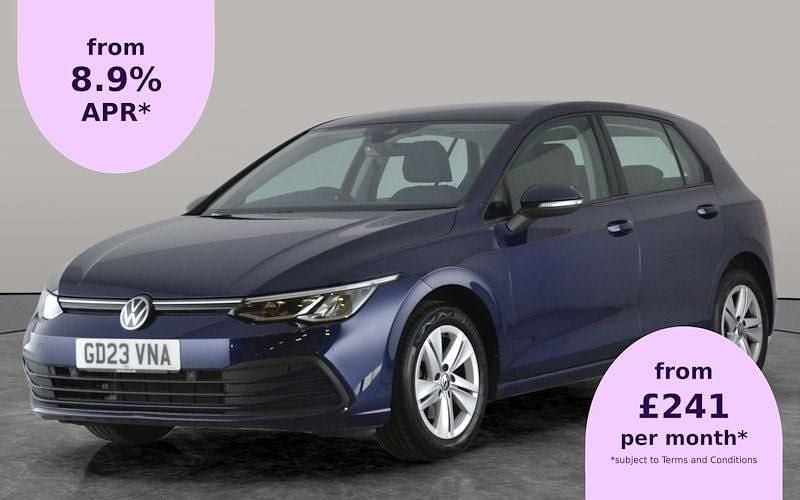 Used 2024 VW Golf VIII Life Hatchback | £17,297 (Good price) - Image 1/2