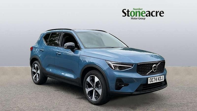 Blue Used 2025 Volvo XC40 Plus SUV | £34,500 (Fair price) - Image 1/4