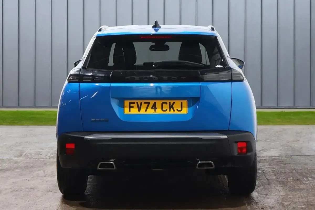 Used Peugeot 2008 Allure 129 HP (94 kW) 2024 Blue SUV