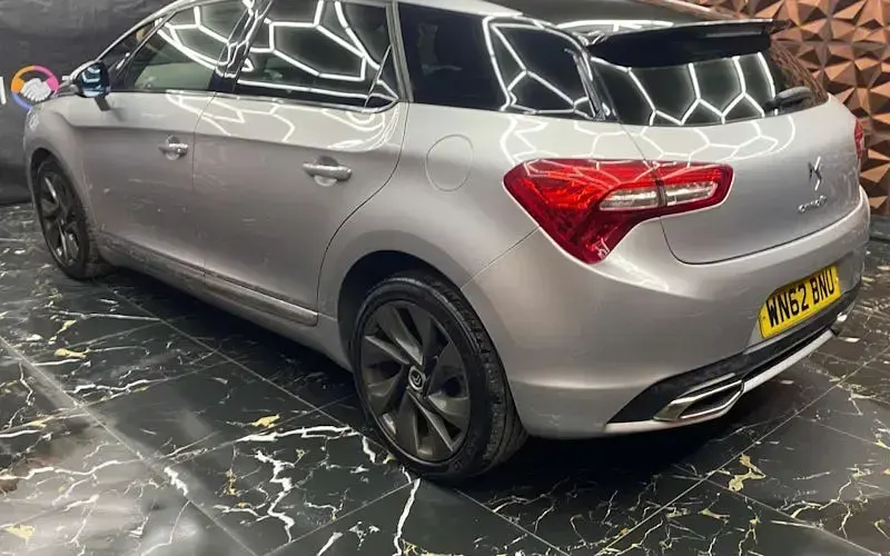 Used DS Automobiles DS5 163 HP (119 kW) 2012 Silver Hatchback