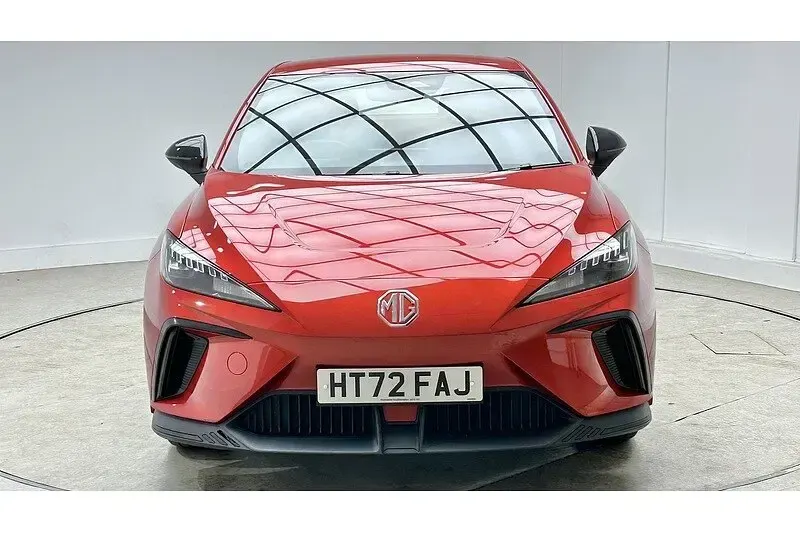 Used MG MG4 EV SE 319 kW (435 HP) 2023 Red Hatchback