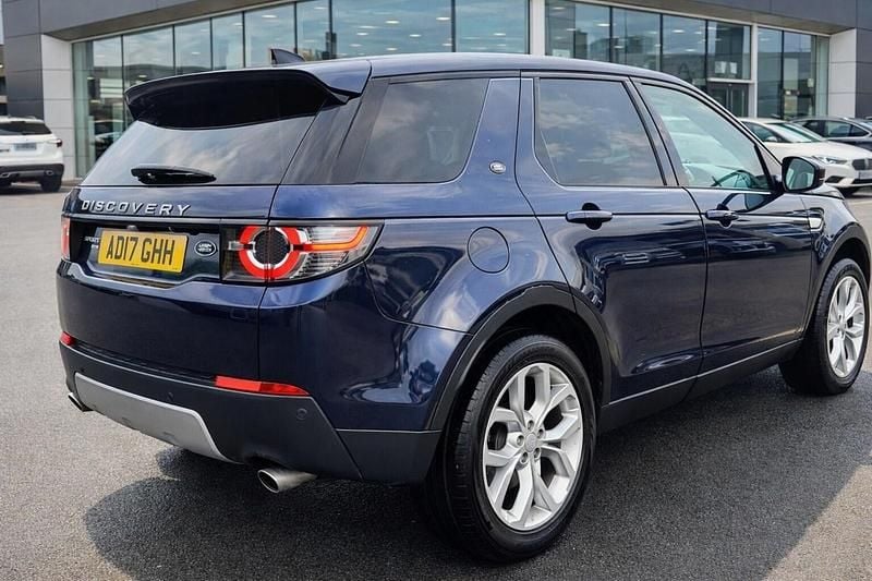 Used Land Rover Discovery Sport HSE 180 HP (132 kW) 2017 Blue SUV